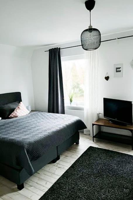 Modernes Apartment Mit Balkon Free Parking Netflix Celle Eksteriør bilde